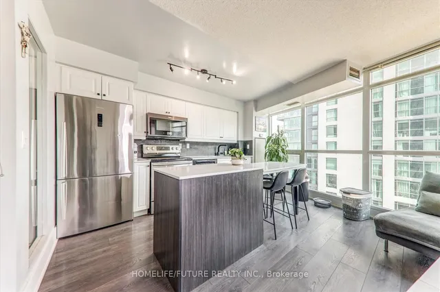 Additional image 12 of 215 Fort York Blvd Unit 1011