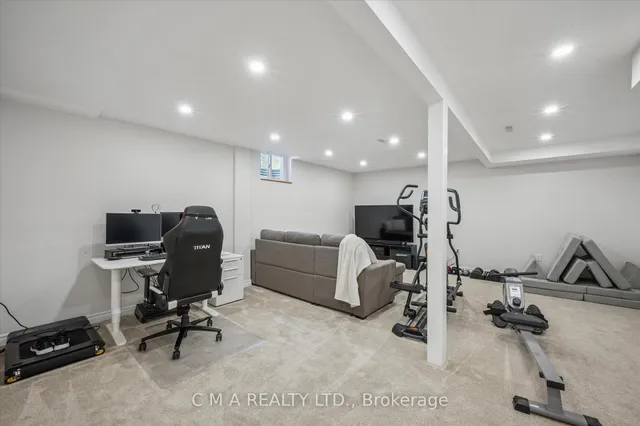 Additional image 19 of 61 Rolling Meadows Dr