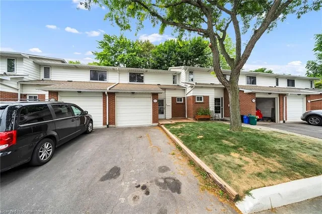 451 Woodview Rd Unit 4