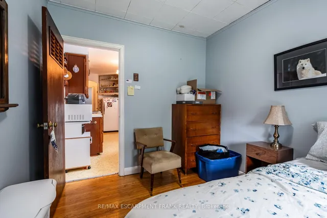 房产图片 26 - 209 东13街