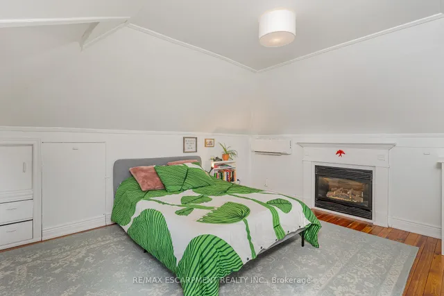 Additional image 35 of 48 Eastbourne Ave