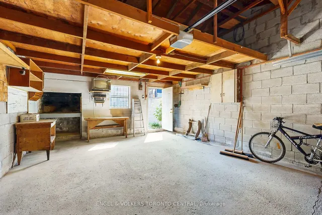 Additional image 40 of 8 Brookfield St