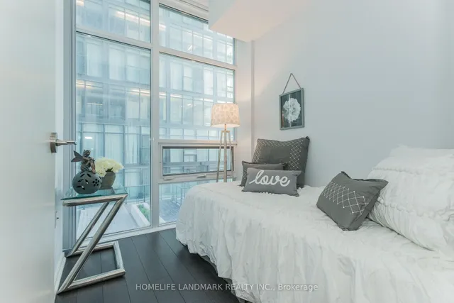 Additional image 21 of 36 Lisgar St Unit 812W