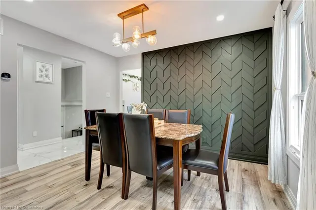 Additional image 9 of 101 Devonglen Dr