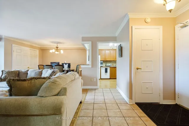 Additional image 6 of 500 GREEN Rd Unit 218