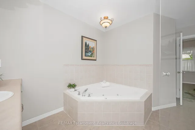 Additional image 21 of 212 Stonehenge Dr Unit 18
