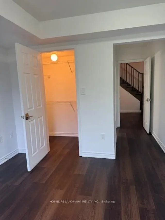 Additional image 8 of 15 Heron Park Pl Unit 14