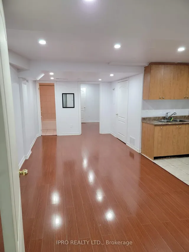 Additional image 35 of 631 Rossellini Dr