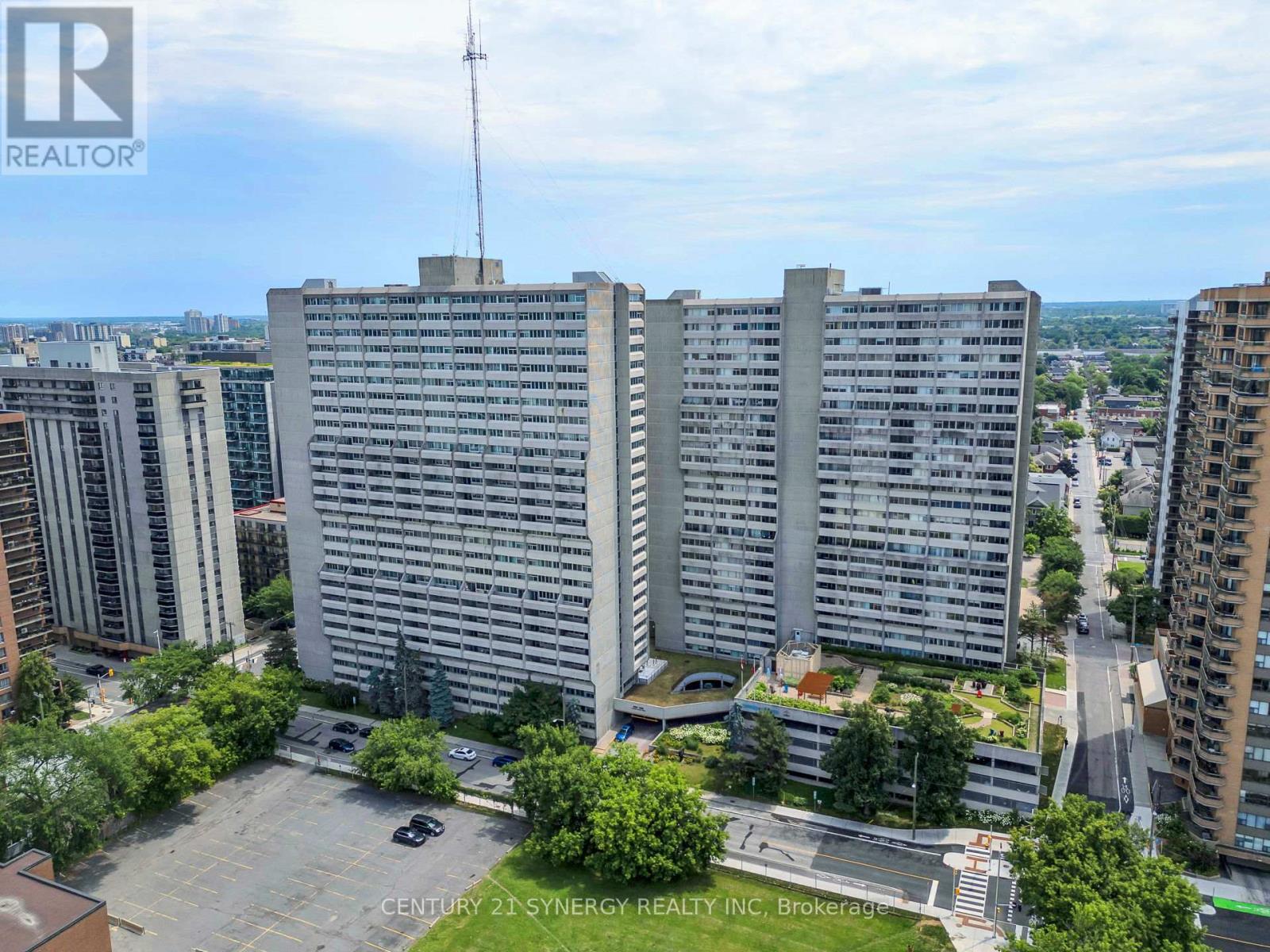1206 - 500 LAURIER AVENUE W|Ottawa, Ontario K1R5E1