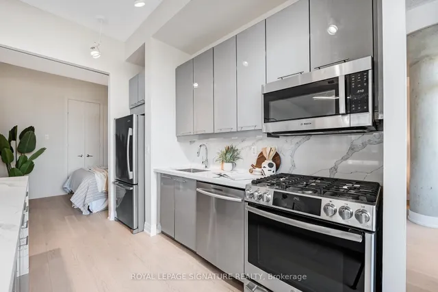 Additional image 16 of 66 Portland St Unit 708