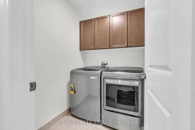 Additional image 43 of 188 Beaveridge Ave