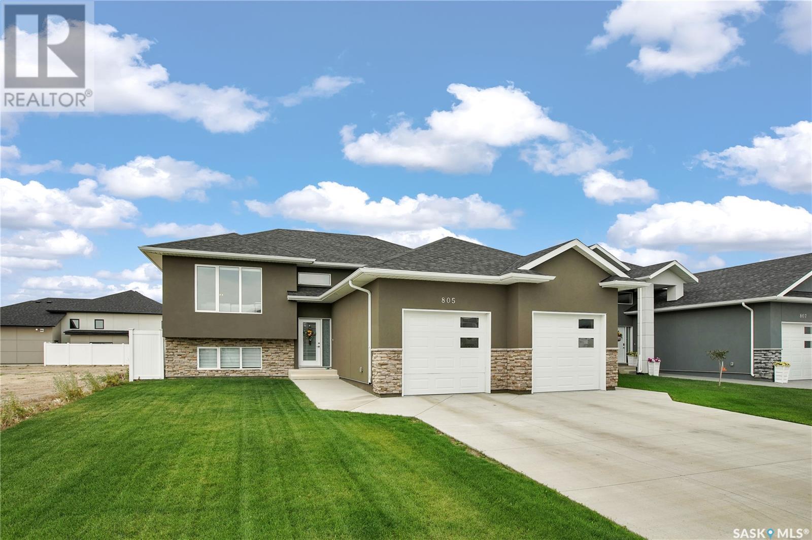 805 1st AVENUE N|Warman, Saskatchewan S0K4S5