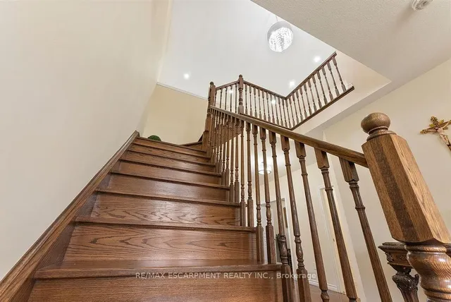 Additional image 5 of 67 Bellroyal Cres