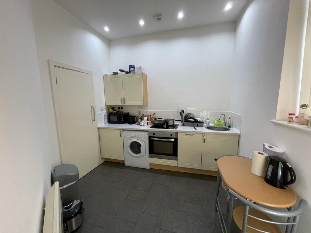 Additional image 3 of Centrally Located Furnished Studio