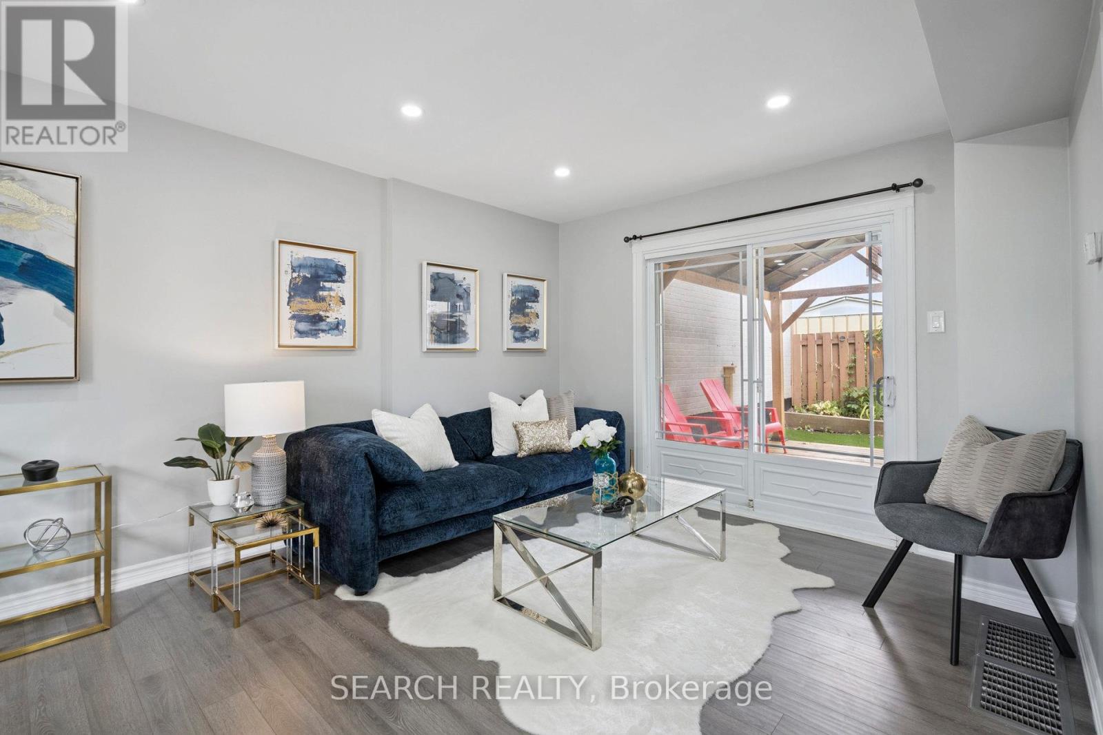 Property image for 15 HECTOR COURT|Brampton (Central Park), Ontario L6S1P1