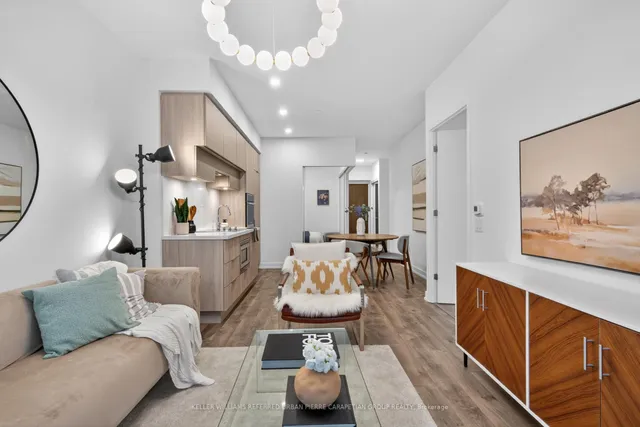 Additional image 13 of 39 Roehampton Ave Unit 408