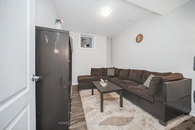 Additional image 39 of 51 Bucksaw St