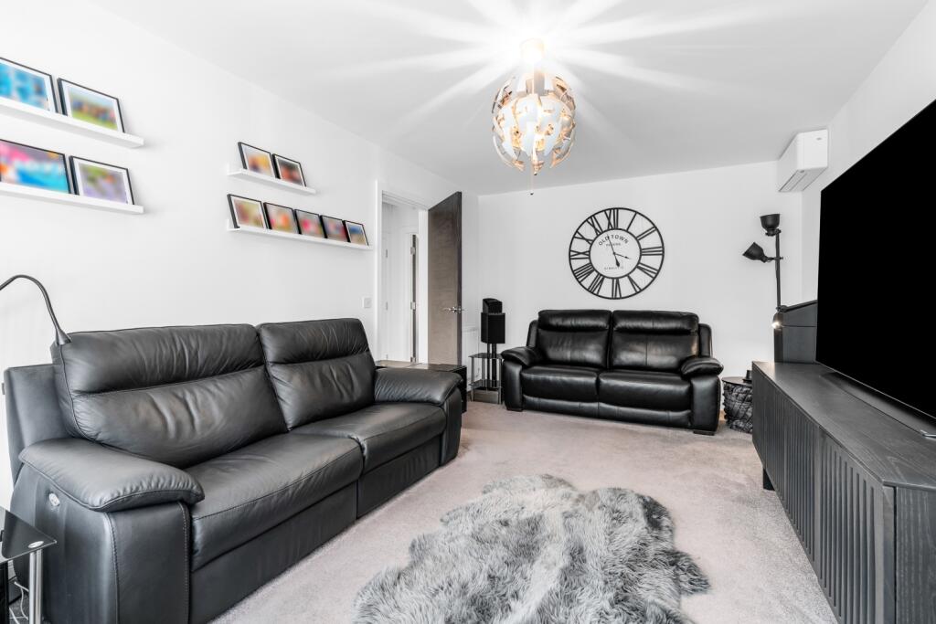 Additional image 9 of Victoria Close, Welwyn Garden City, Hertfordshire, AL7