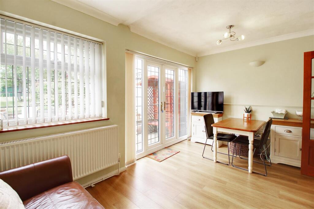 Additional image 4 of Oaklands Avenue, Brookmans Park