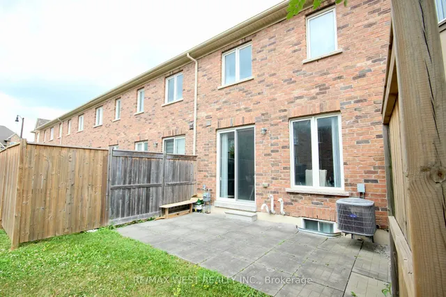 Additional image 49 of 57 Utopia Way