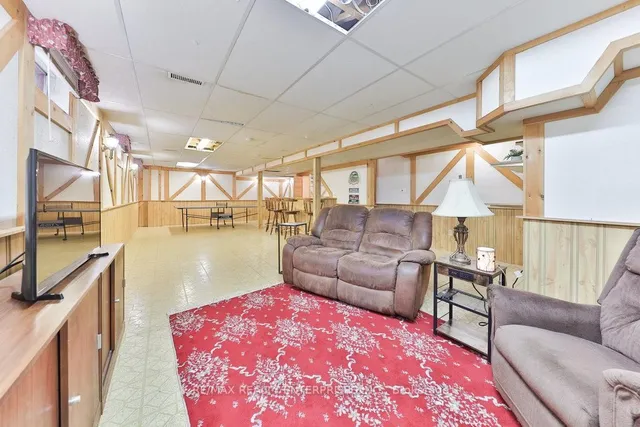 Additional image 26 of 111 Elgin Dr