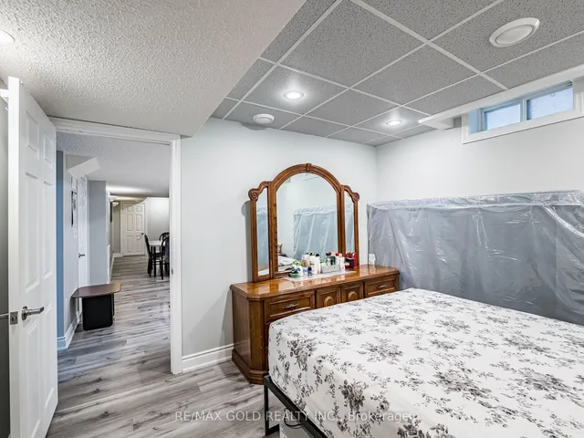 Additional image 32 of 22 Salonica Rd