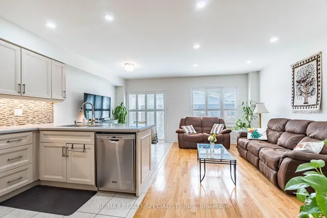 Additional image 10 of 6672 Opera Glass Cres