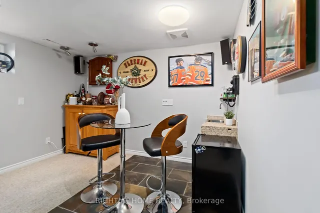 Additional image 30 of 7 Brenda Ave