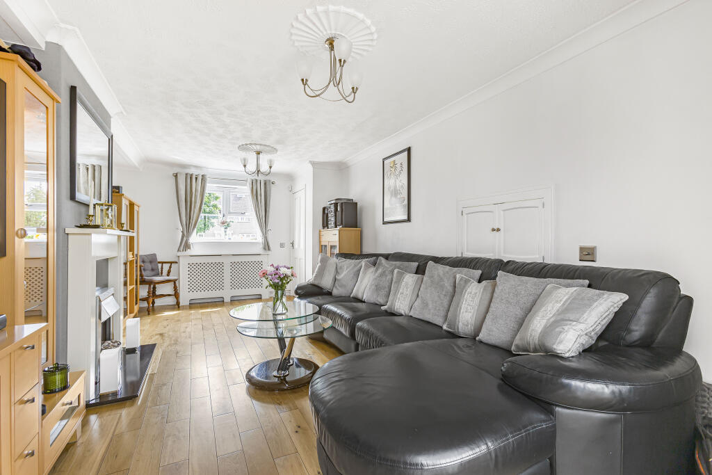 Additional image 4 of Howlands, Welwyn Garden City, Hertfordshire, AL7