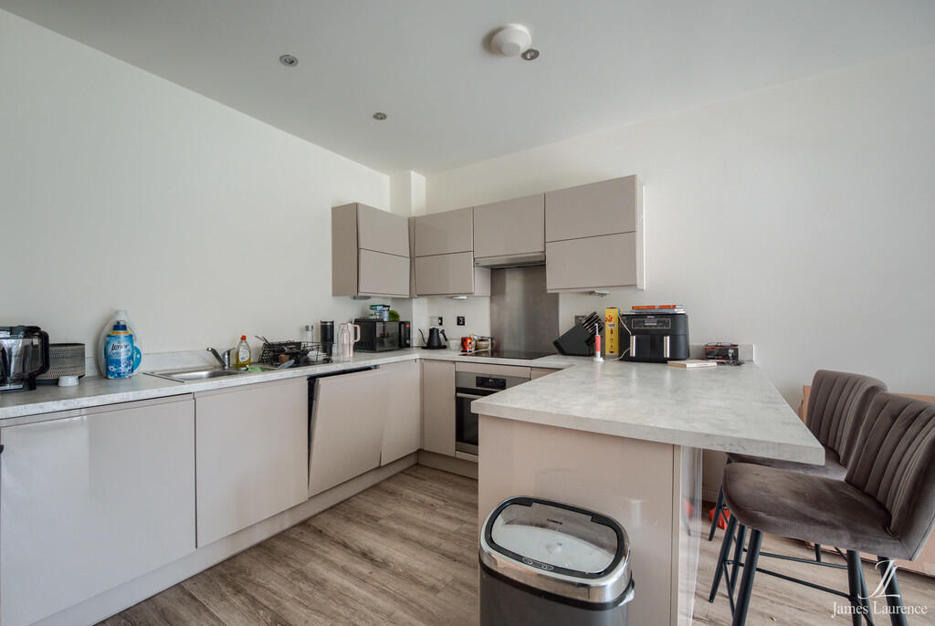 Additional image 4 of Bloomsbury House, Highfield Gardens, 7 Highfield Road