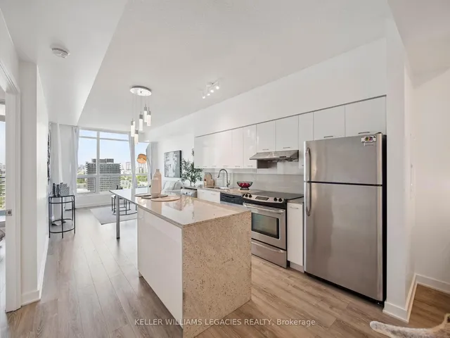 房产图片 3 - 29 Singer Crt 单元 2703