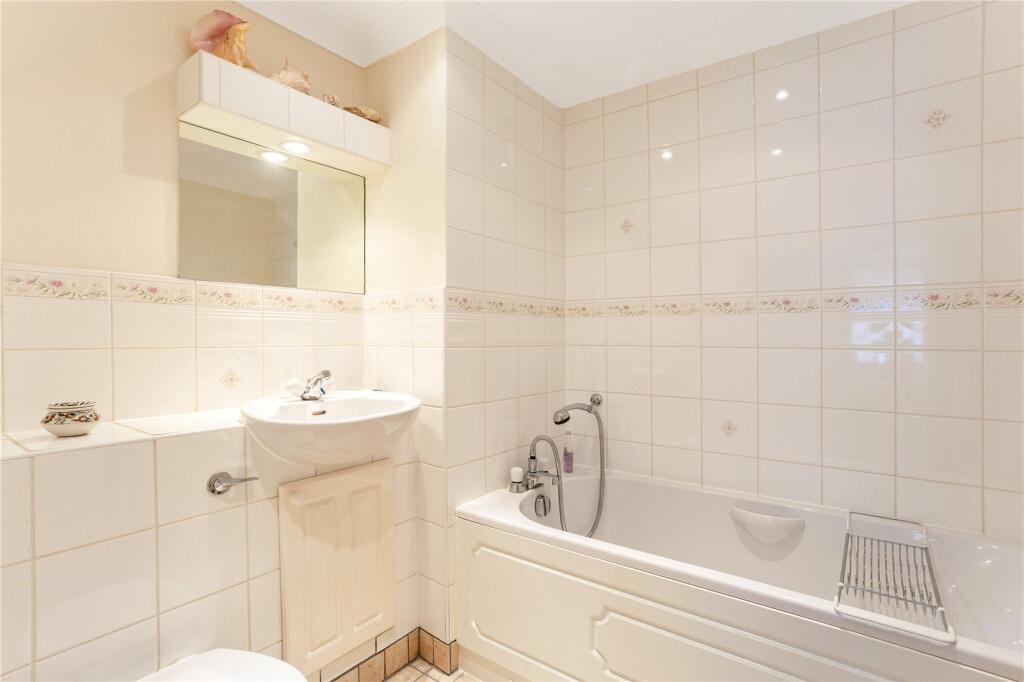 Additional image 9 of Sir Josephs Walk, Harpenden, Hertfordshire, AL5