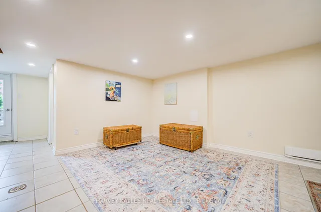 Additional image 39 of 408 Silverthorn Ave