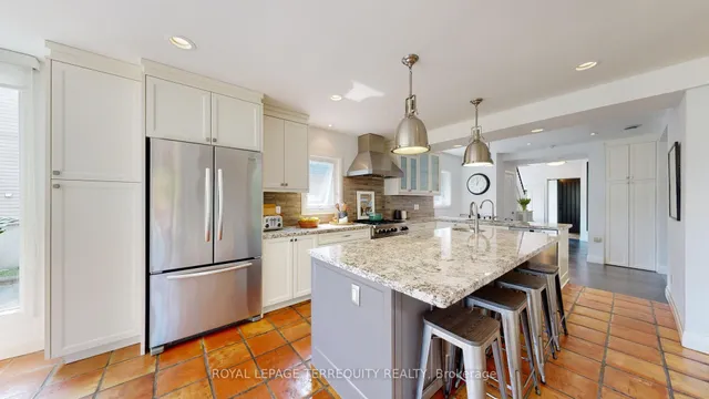 Additional image 20 of 65 Burnhamthorpe Cres