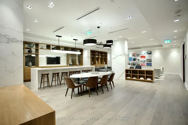 Additional image 31 of 55 Merchants' Wharf Unit 923