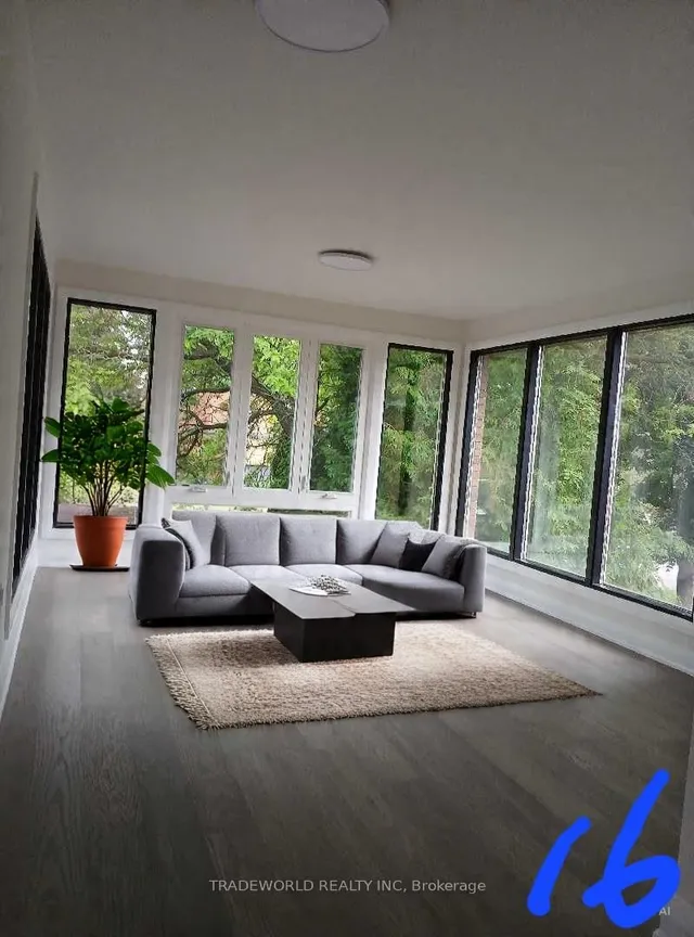 Additional image 3 of 49 Garnier Crt