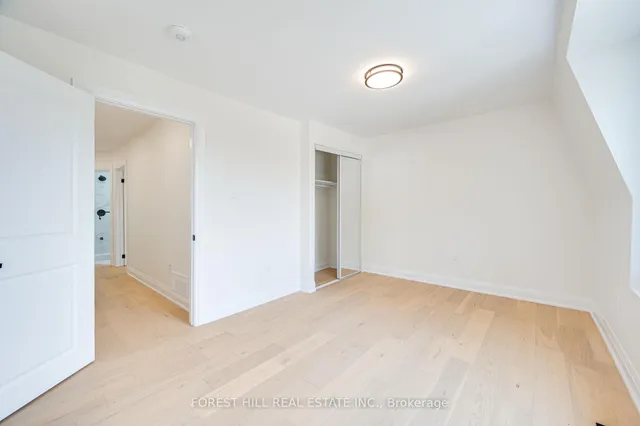 房产图片 27 - 123 Laughton Ave