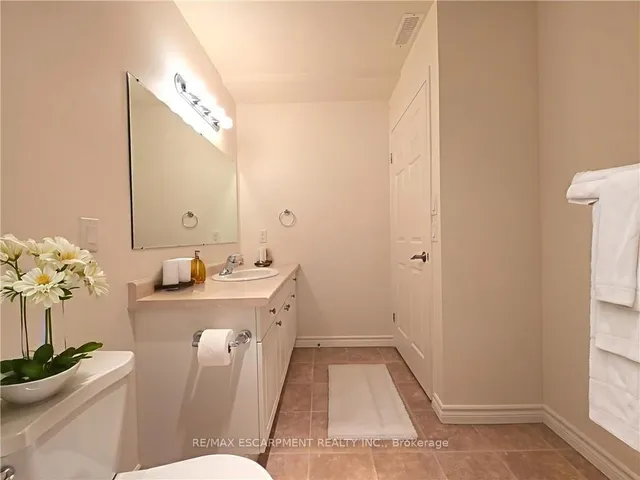 房产图片 16 - 1 Szollosy Circ