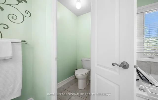 Additional image 26 of 1004 McCutcheon Cres