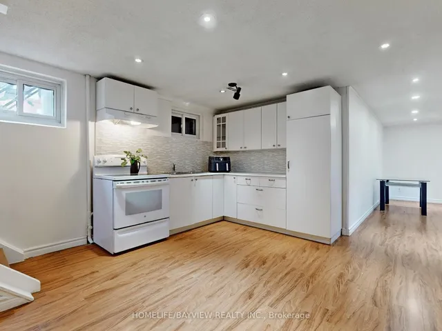 Additional image 30 of 40 Tollerton Ave