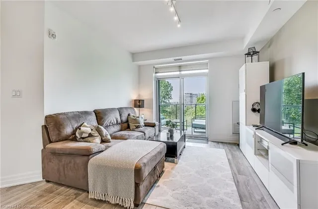 Additional image 13 of 125 Shoreview Pl Unit 514