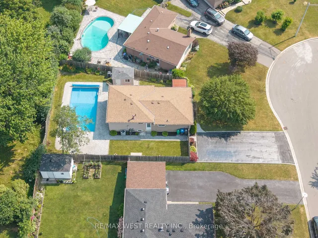 Additional image 36 of 44 Fidelia Cres