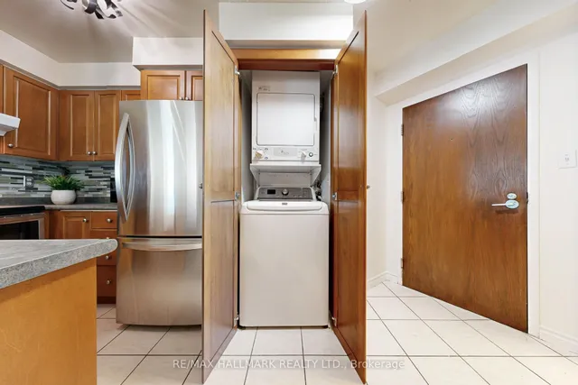 Additional image 10 of 7 Lorraine Dr Unit 1211