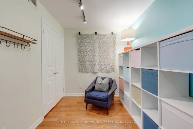 Additional image 3 of 323 Richmond St Unit 1007