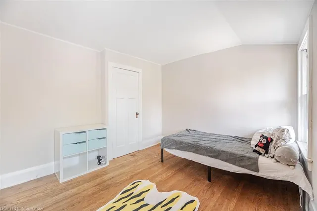 Additional image 28 of 24 Sykes Ave