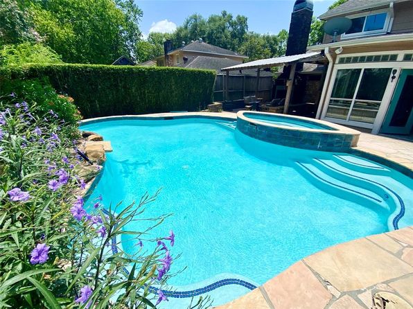 14118 Locke Ln, Houston, TX 77077