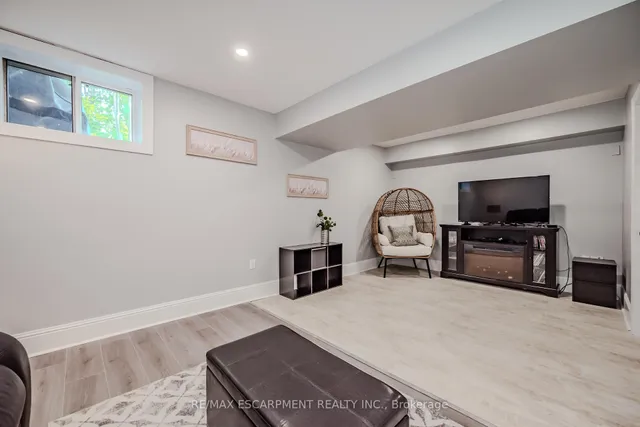 Additional image 39 of 56 Liddycoat Lane