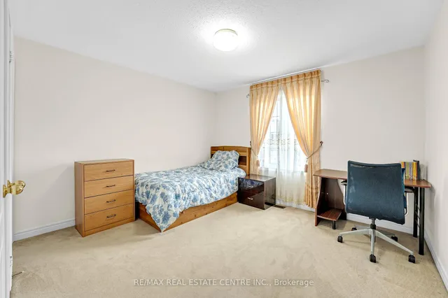 Additional image 38 of 18 Kawana Rd