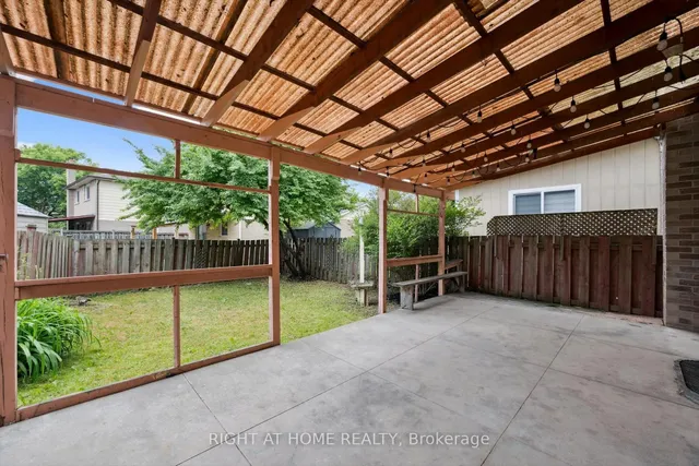 Additional image 31 of 44 Autumn Glen Circ