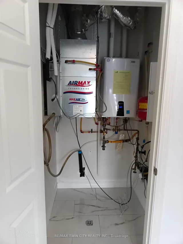 Additional image 9 of 164 Heiman St Unit 9C